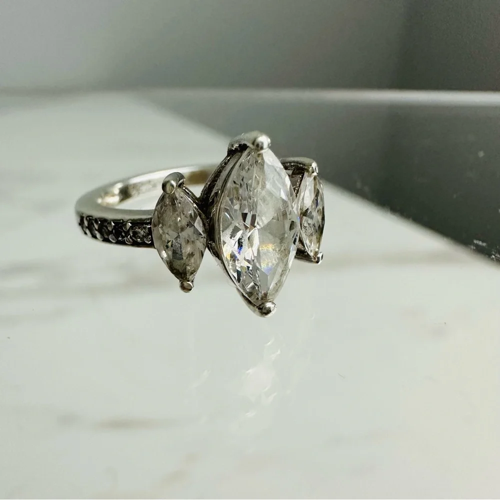 925 Sterling Silver Marquise CZ and Pave Ring – Elegant Three-Stone Design - Picture 7 of 10